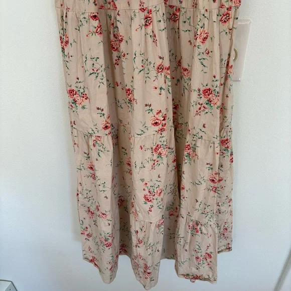 WeWoreWhat || Puff Sleeve Smocked Midi Dress in Dainty Floral Almond Milk Small - Picture 4 of 11